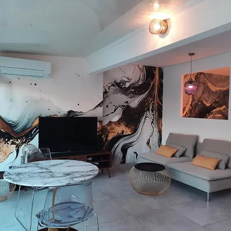 Luxe Port Nature 2 Apartment